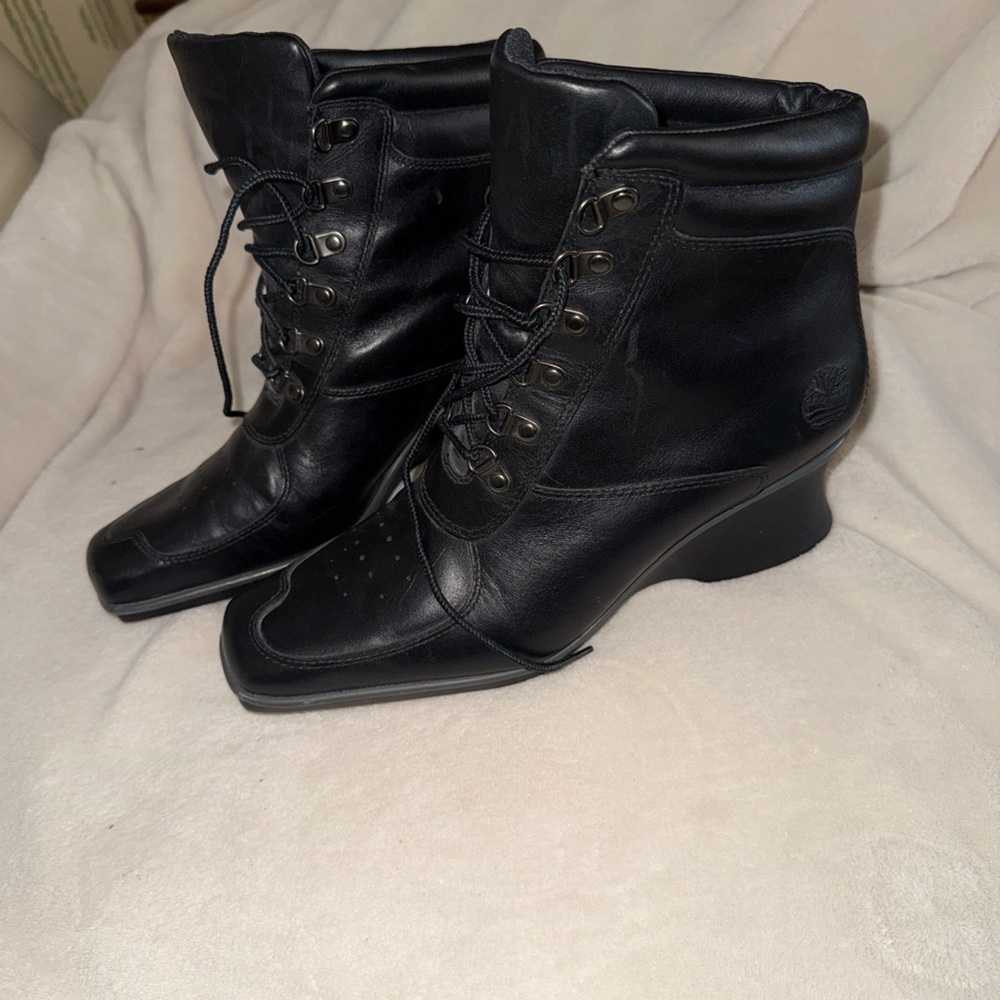 Timberland Black Leather Wedge Heel Boots